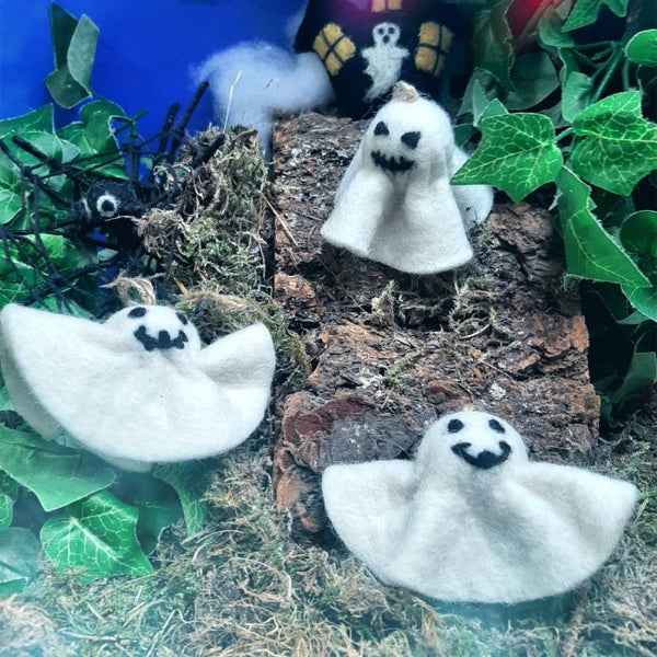 Handmade Felt for Halloween - Ghastly Ghosts