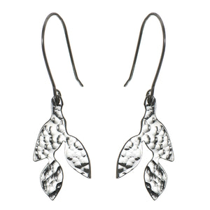 Plated meadow small leaf earrings